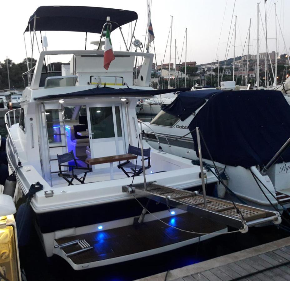 Отель Sanremo Charter Boat And Breakfast Экстерьер фото